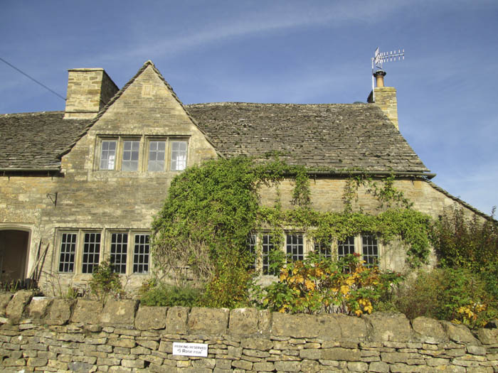 A tour of No. 8 The Square holiday cottage, Cotswolds3